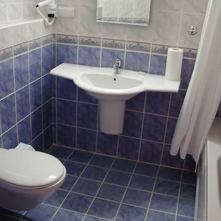 Lejlighedshotel Avos 2*