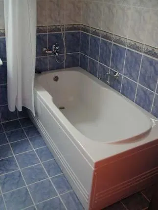 Aparthotel Avos 2*